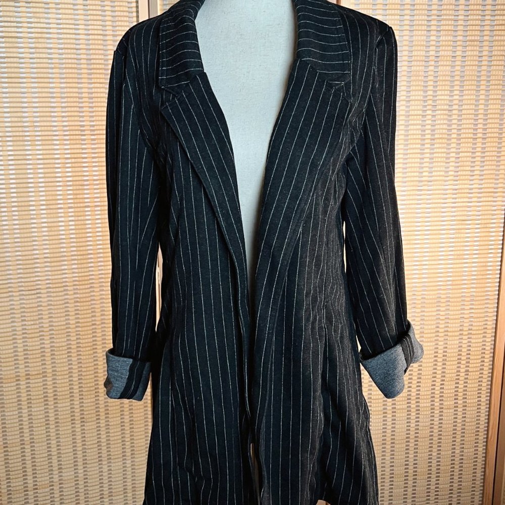 KUT Black Pinstripe Blazer NWT - Picture 4 of 6